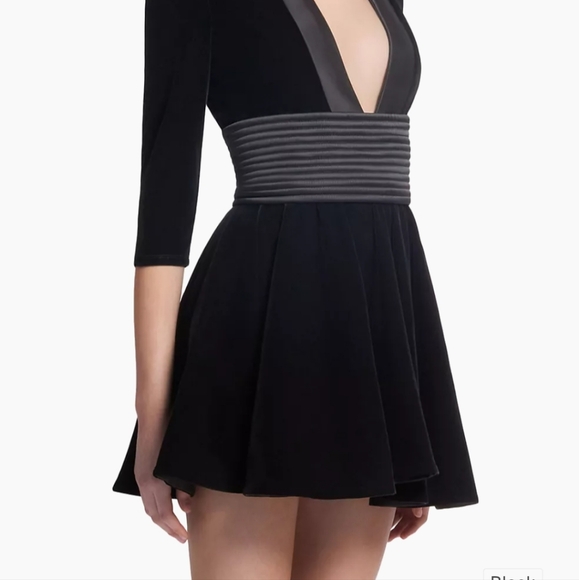 Zhivago's mini dress (fits medium) - Picture 2 of 4